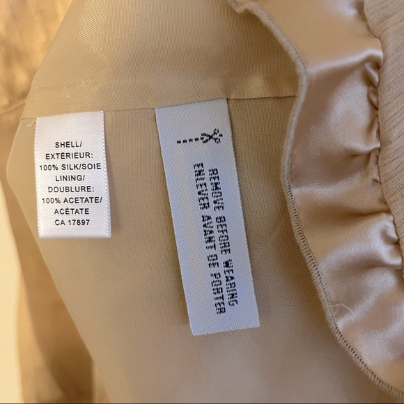 Banana Republic pleated 100% silk skirt size 2 - Picture 4 of 4